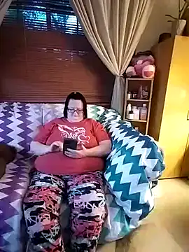 Snapshot of Bayou_Woman68 chatting on 07-06-26, 01:02 Bayou Woman68 online show from 07-06-26, 01:02