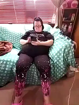 Snapshot of Bayou_Woman68 chatting on 07-13-26, 07:49 Bayou Woman68 online show from 07-13-26, 07:49
