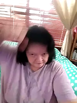 Snapshot of Bayou_Woman68 chatting on 07-15-26, 04:01 Bayou Woman68 online show from 07-15-26, 04:01