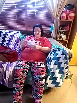 Snapshot of Bayou_Woman68 chatting on 07-28-26, 04:39 Bayou Woman68 online show from 07-28-26, 04:39