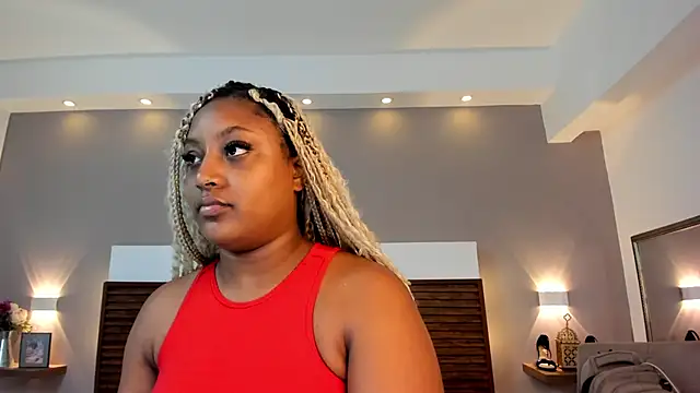Snapshot of Adelehottman chatting on 06-17-26, 08:43 Adelehottman online show from 06-17-26, 08:43