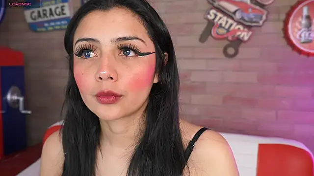Snapshot of miss_lizith chatting on 07-18-26, 11:03 miss lizith online show from 07-18-26, 11:03