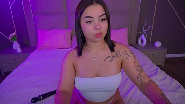 SusieWood online show from 10-25-25, 07:52