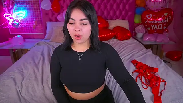 SusieWood online show from 02-15-26, 07:51