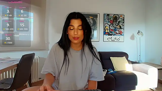 Arya 33 online show from 11-19-25, 09:53