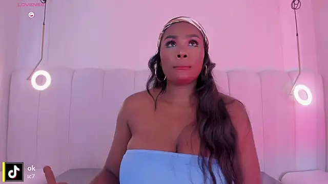  huge boobs ebony online show from 01-11-26, 07:08