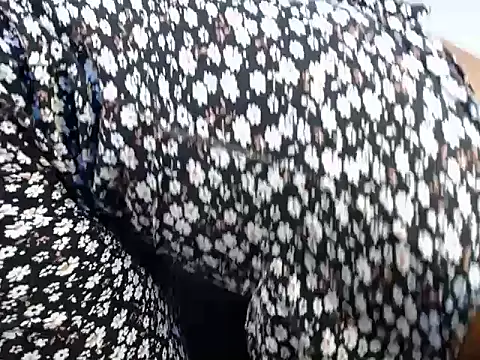 DarkBerry8 online show from 11-25-25, 08:36