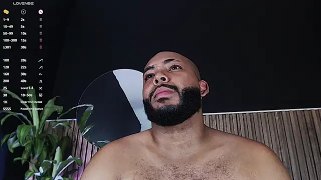 Snapshot of DilanJonnes_ chatting on 12-15-24, 02:41 DilanJonnes online show from 12-15-24, 02:41