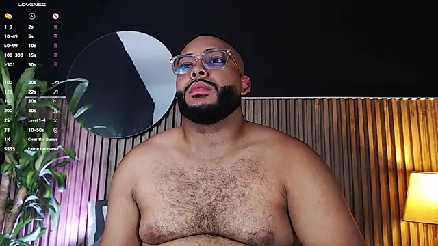 Snapshot of DilanJonnes_ chatting on 12-21-24, 10:51 DilanJonnes online show from 12-21-24, 10:51