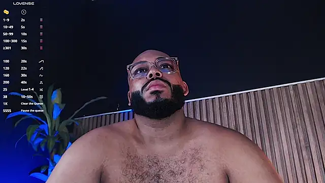 Snapshot of DilanJonnes_ chatting on 01-17-25, 08:44 DilanJonnes online show from 01-17-25, 08:44