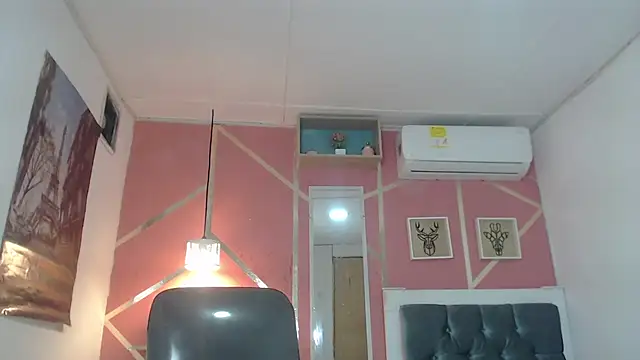 emy 0 online show from 02-21-25, 09:24