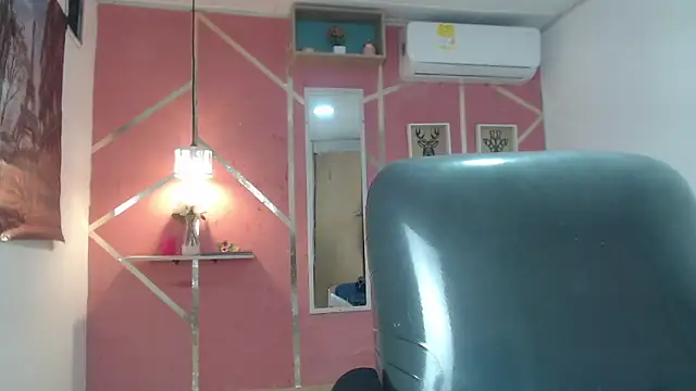 emy 0 online show from 02-25-25, 03:20