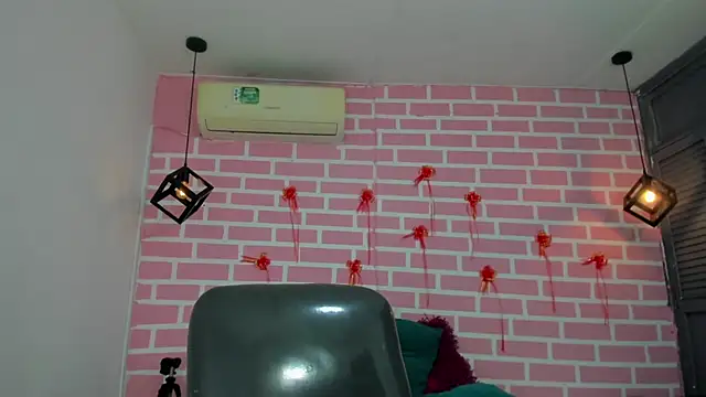 emy 0 online show from 03-06-25, 11:42