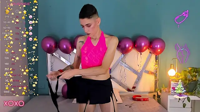 Snapshot of dominic_thailor chatting on 12-24-24, 02:12 dominic thailor online show from 12-24-24, 02:12