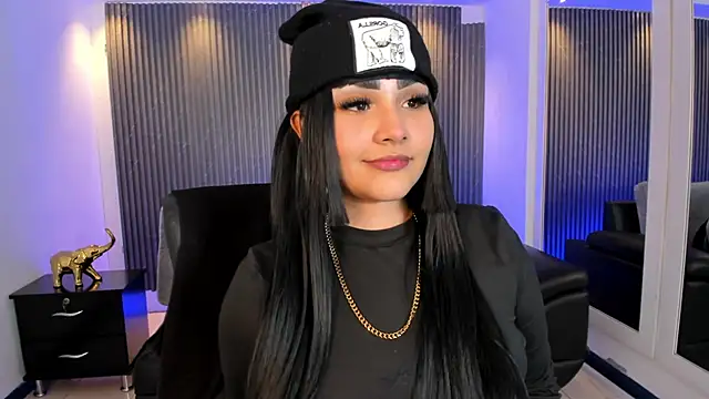 ArigyGomez online show from 12-22-25, 05:21