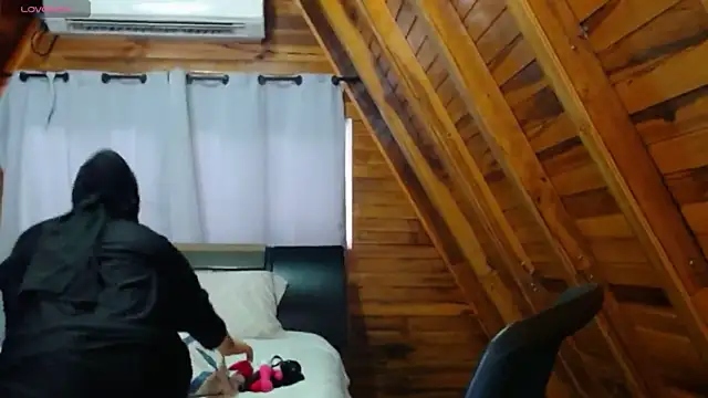 AmbarBurhan online show from 11-05-25, 05:57