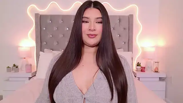 JuliaSUMMERS2022 online show from 03-31-26, 10:32