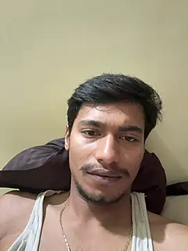 Snapshot of hairydude49 chatting on 06-27-26, 04:39 hairydude49 online show from 06-27-26, 04:39