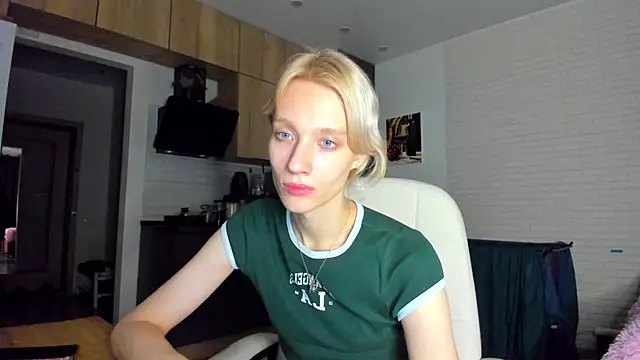  Alice Kitty online show from 12-03-25, 09:07