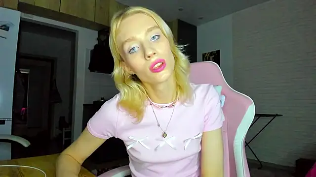  Alice Kitty online show from 01-14-26, 12:00