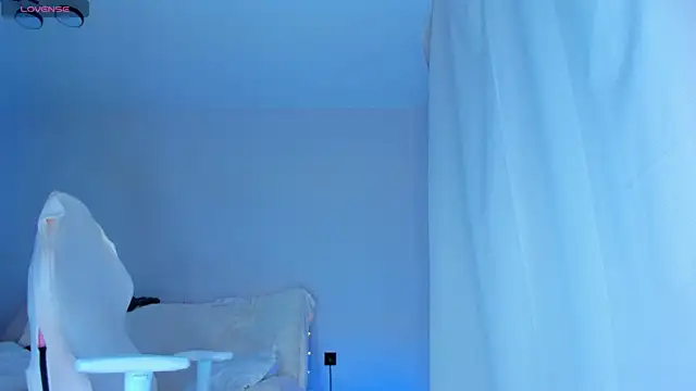 JennyWoody online show from 10-11-25, 04:16