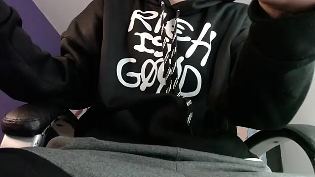 FrannBoy online show from 12-31-24, 02:03