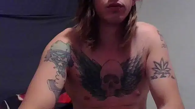 Snapshot of Turning2Jade chatting on 11-01-25, 10:12 Turning2Jade online show from 11-01-25, 10:12