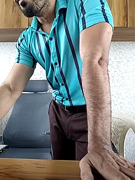 indianguy89 online show from 05-04-26, 06:31