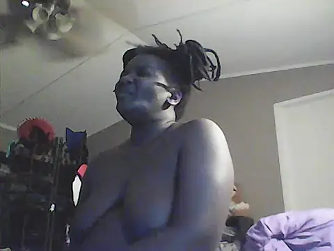 Snapshot of EbonyFetishQueen chatting on 06-13-26, 05:49 EbonyFetishQueen online show from 06-13-26, 05:49