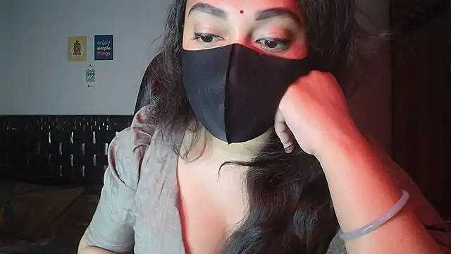 Most-Beautiful-Queen online show from 11-13-25, 07:24