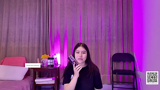Snapshot of pink_flower_ chatting on 07-04-26, 12:39 pink flower online show from 07-04-26, 12:39
