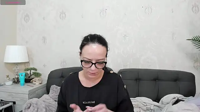 IzabelllNoir online show from 03-08-25, 09:28