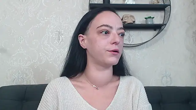 IzabelllNoir online show from 11-17-25, 07:14