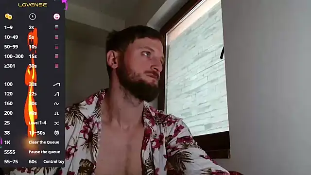 Snapshot of cuple_hoot_ chatting on 02-17-25, 09:35 cuple hoot online show from 02-17-25, 09:35