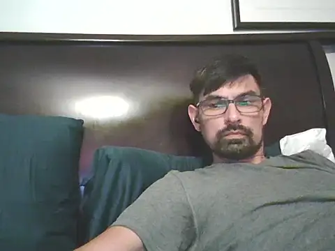 spence204011 online show from 11-08-25, 02:56