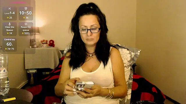 Snapshot of YourDreamLoverr chatting on 02-11-25, 10:07 YourDreamLoverr online show from 02-11-25, 10:07