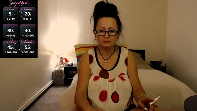 Snapshot of YourDreamLoverr chatting on 02-21-25, 01:55 YourDreamLoverr online show from 02-21-25, 01:55