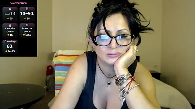 Snapshot of YourDreamLoverr chatting on 03-13-25, 11:38 YourDreamLoverr online show from 03-13-25, 11:38