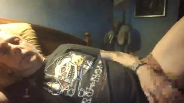 Snapshot of SHARPSkinhead chatting on 06-18-26, 10:03 SHARPSkinhead online show from 06-18-26, 10:03