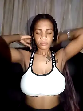 Snapshot of BarbieDoll_03 chatting on 03-15-25, 10:33 BarbieDoll 03 online show from 03-15-25, 10:33