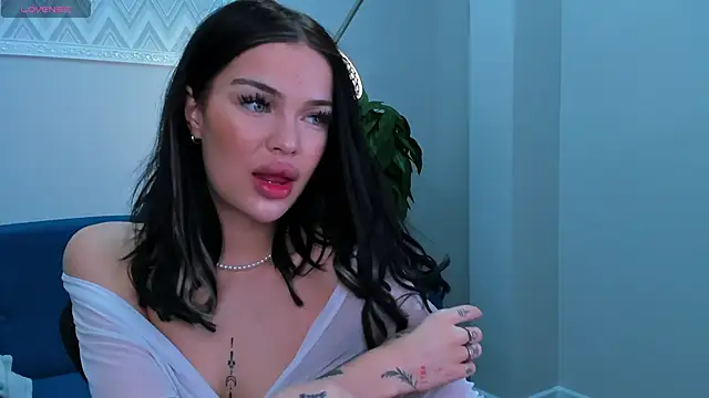 Snapshot of Angel_Sapphire_ chatting on 12-26-24, 12:16 Angel Sapphire online show from 12-26-24, 12:16