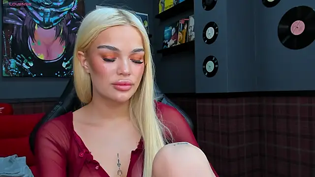 Snapshot of Angel_Sapphire_ chatting on 03-12-25, 09:55 Angel Sapphire online show from 03-12-25, 09:55