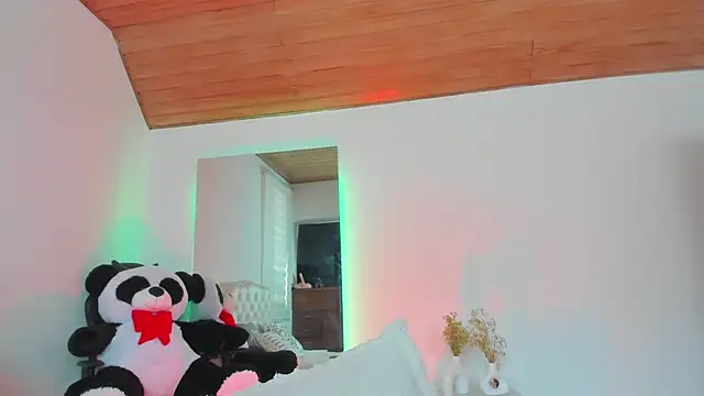 AtheneaRossi online show from 03-17-25, 09:55