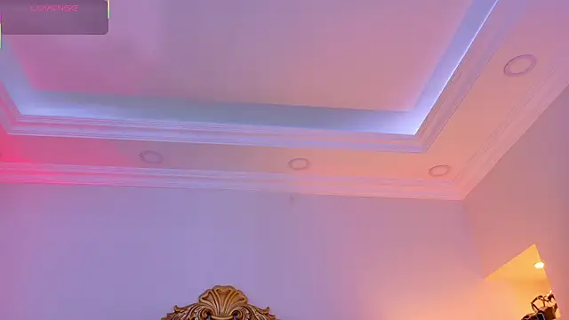 AdelinaVans online show from 06-18-26, 10:41