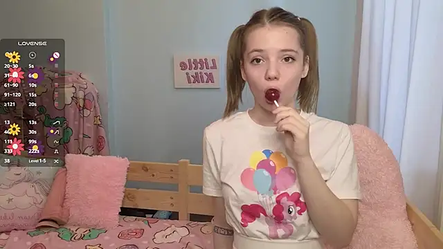 PrincessLittleKiki online show from 10-09-25, 07:06