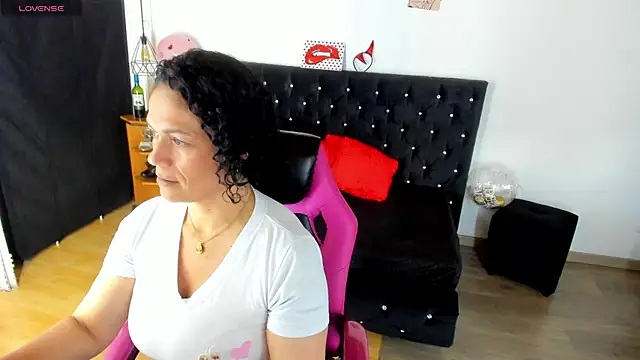 Aliciia cute1 online show from 02-04-26, 11:09