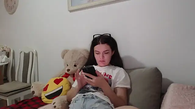  JustmeHere  online show from 12-18-25, 07:53