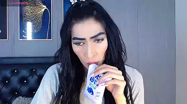 Snapshot of Evelynn_sex_ chatting on 12-09-24, 01:13 Evelynn sex online show from 12-09-24, 01:13