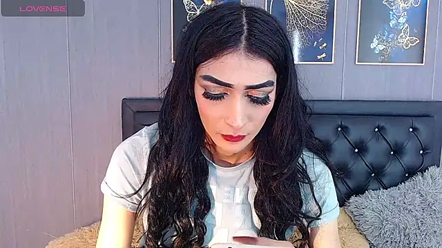 Snapshot of Evelynn_sex_ chatting on 01-08-25, 01:20 Evelynn sex online show from 01-08-25, 01:20