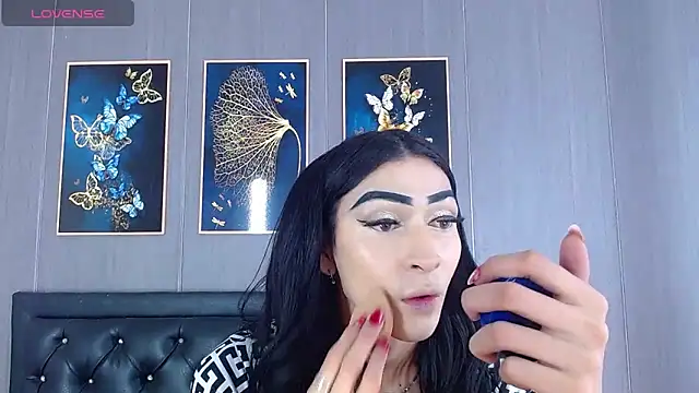 Snapshot of Evelynn_sex_ chatting on 01-23-25, 02:07 Evelynn sex online show from 01-23-25, 02:07